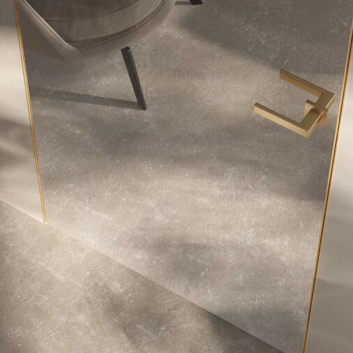 Зеркальная дверь Планум Про